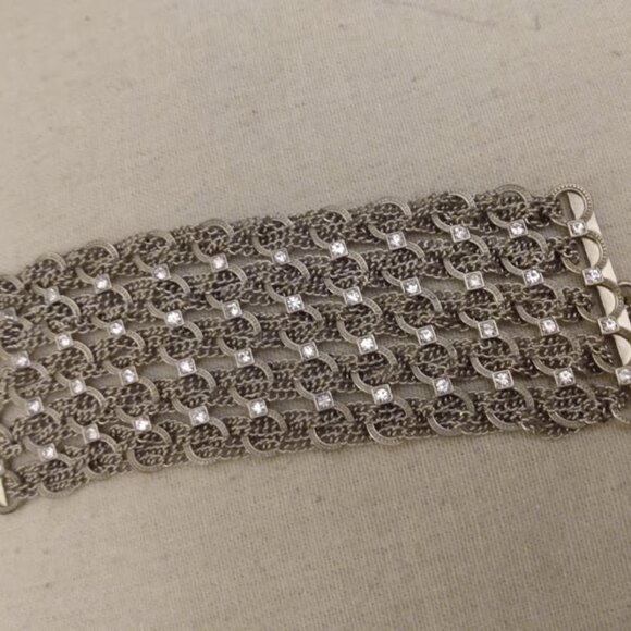 Silver tone chain and rhinestone bracelet. - Picture 1 of 3